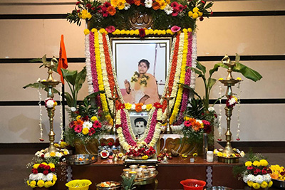 Bengaluru Achala Ashram Guru Pooja